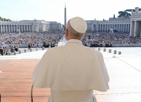 Pope at Audience: Trust in God's timing and grace