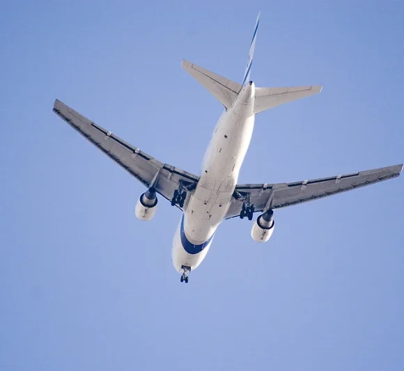 United Airlines settles suit over flight attendant’s expression of Catholic beliefs