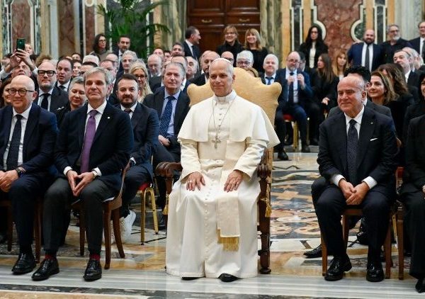 Pope: Employment consultants should be close to families, promote safety