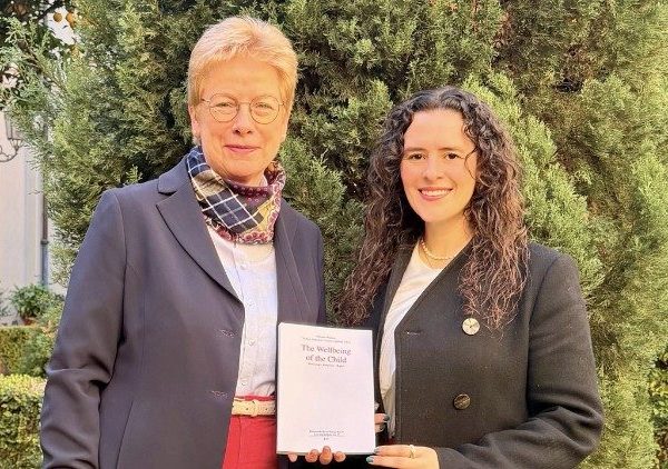 Canon lawyers present new standard work on child welfare