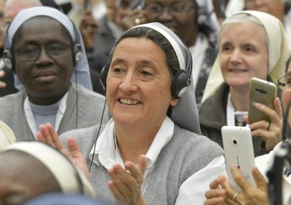 Pope thanks UISG for bearing testimony to Gospel at frontiers of mission