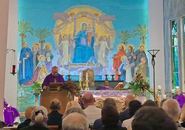 Parolin: Invite Christ to be born every day in your heart