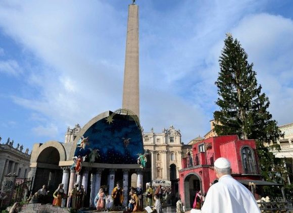 Pope on Advent: Prepare for Christ's coming, don’t get lost in frenetic activity