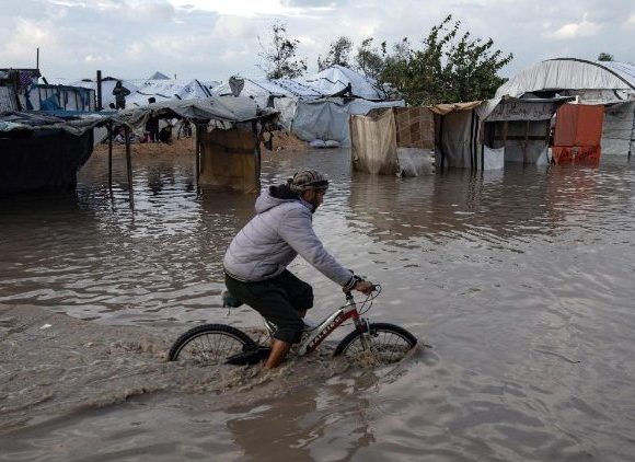 Dire weather causes misery for Gaza homeless