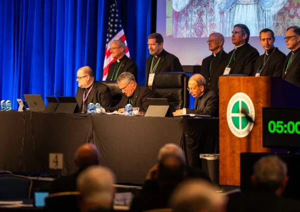 U.S. bishops, Catholic groups denounce DHS rule change for migrant workers