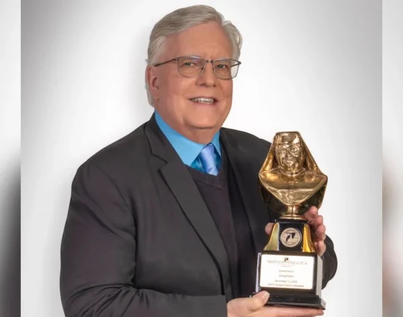 Doug Keck honored with 2025 Mother Angelica Award