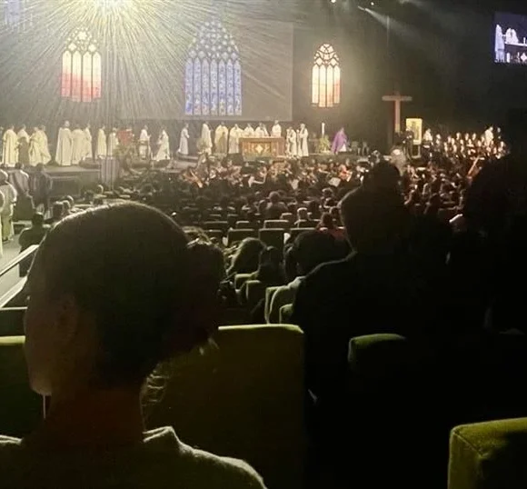 Pope Leo sends surprise video message to Australian Catholic youth festival