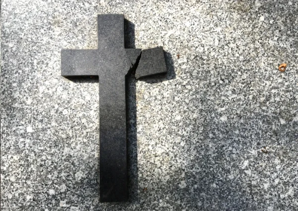 Leader of schismatic Colorado Springs group disregards excommunication