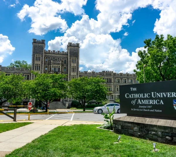 Lilly Endowment announces 45 multimillion-dollar grants for theological schools